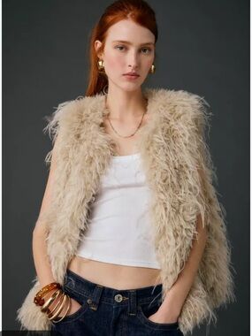 Shaggy Faux Fur Vest in Ivory Cream by Cara (C)